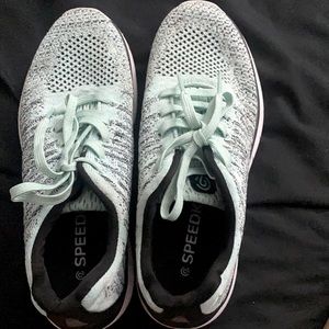 Running Shoes